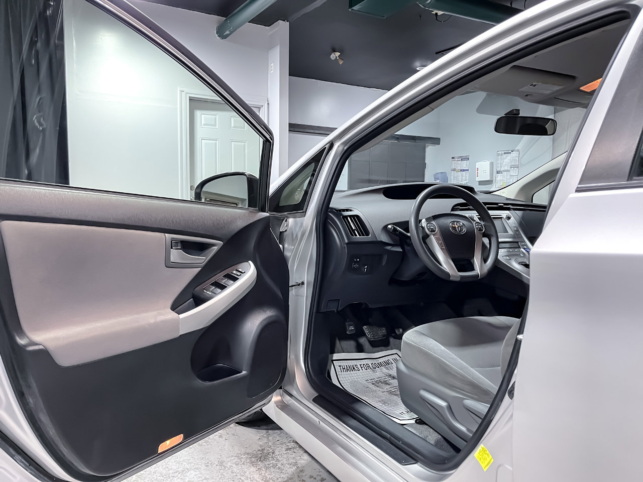 Used 2013 Toyota Prius Persona Series image 12