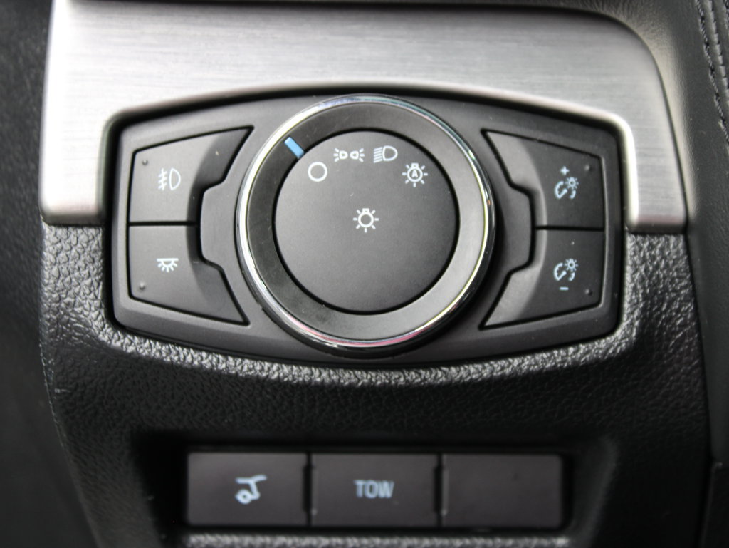 Used 2016 Ford Explorer Platinum AWD/4WD image 56
