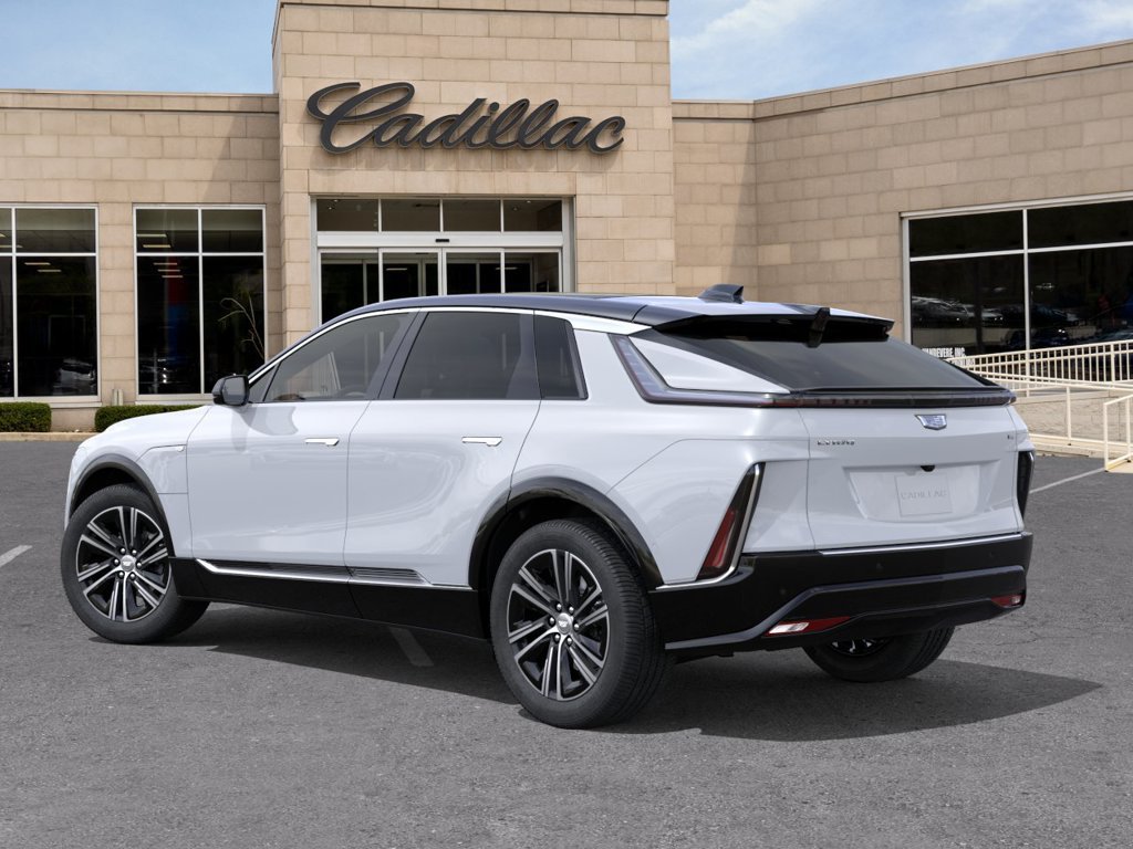 New 2027 Cadillac Lyriq Luxury w/ LPO, Floor Liner Package AWD/4WD image 5