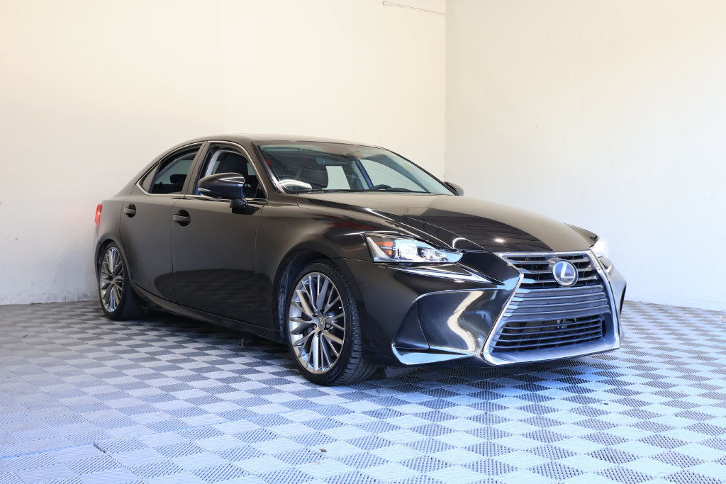 Used 2018 Lexus IS 300 w/ Accessory Package 2 RWD image 6