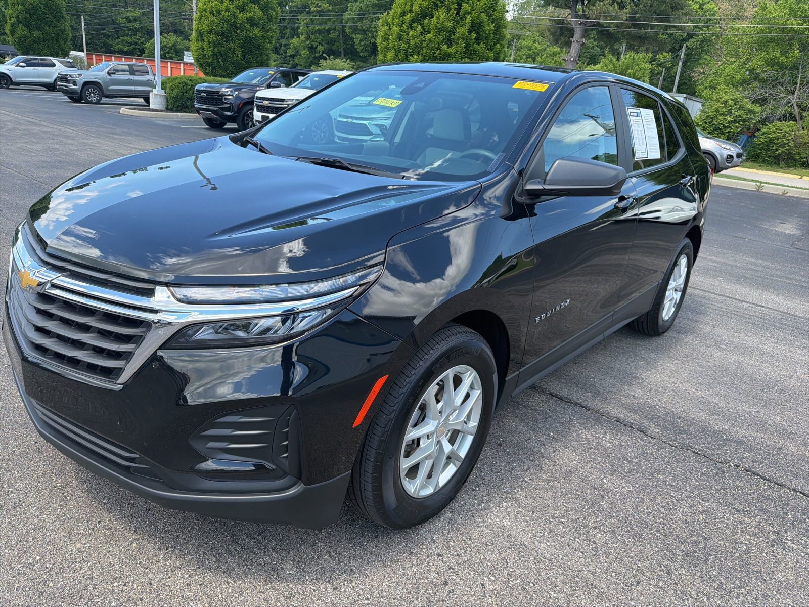 Used 2023 Chevrolet Equinox LS w/ LS Convenience Package FWD image 8