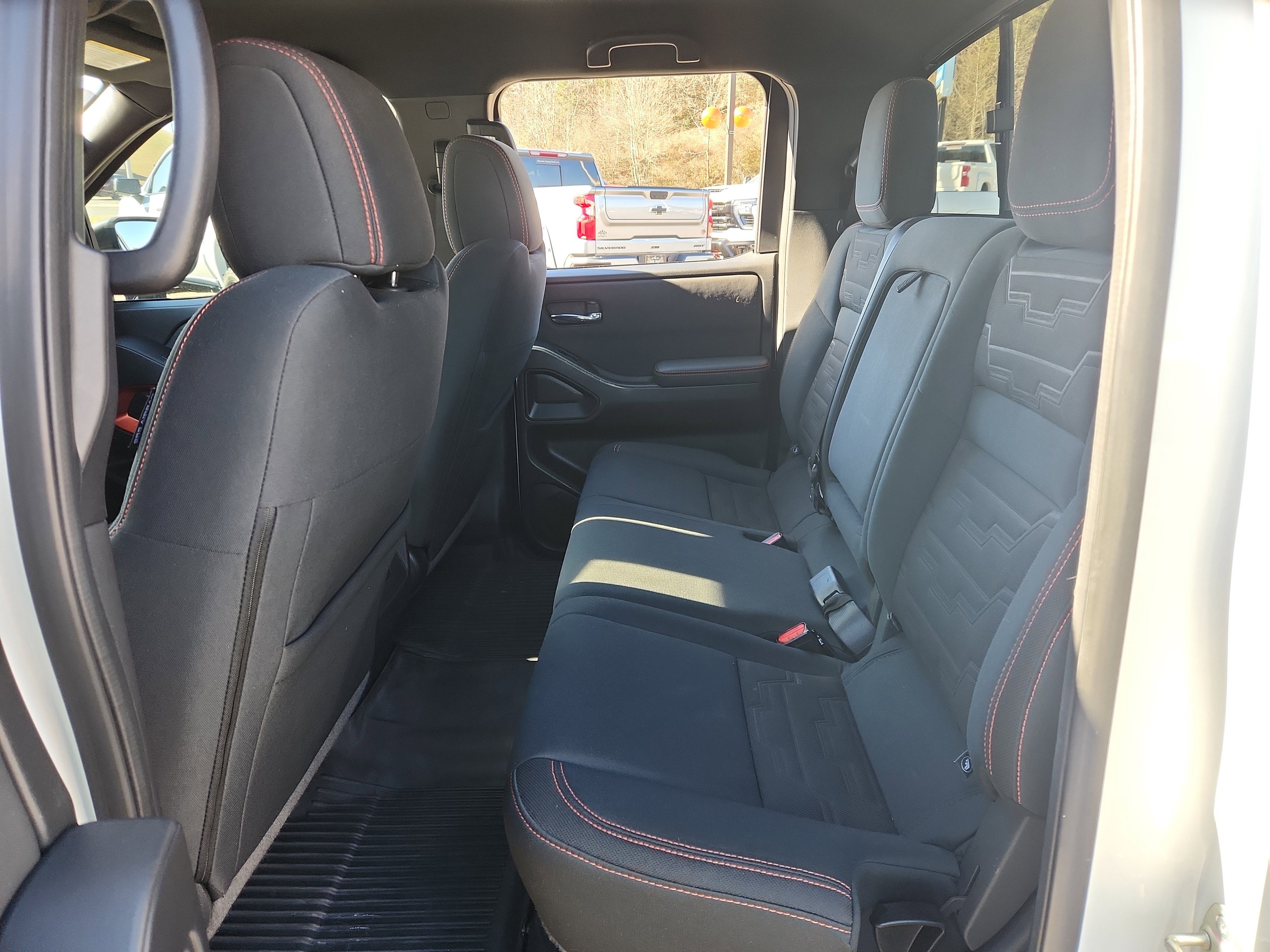 Used 2022 Nissan Frontier Pro-X image 36