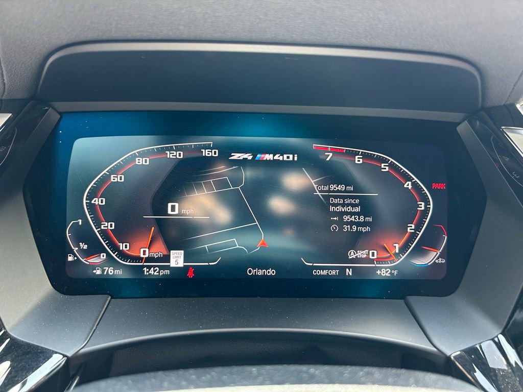 Used 2025 BMW Z4 M40i w/ Edition RWD image 24