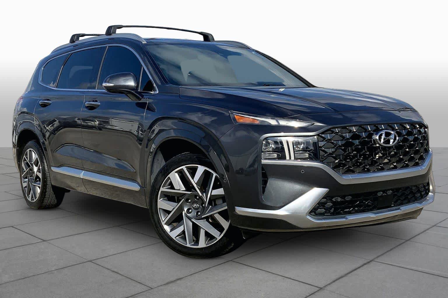 Used 2022 Hyundai Santa Fe Calligraphy image 3