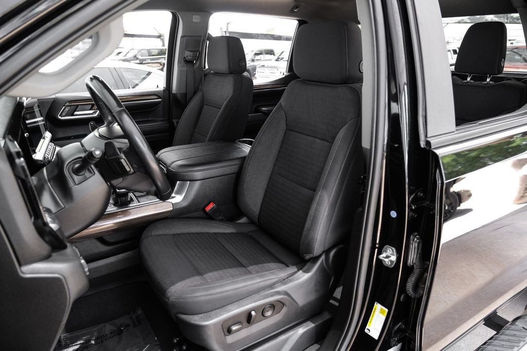 Used 2023 Chevrolet Silverado 1500 RST w/ Redline Edition AWD/4WD image 32