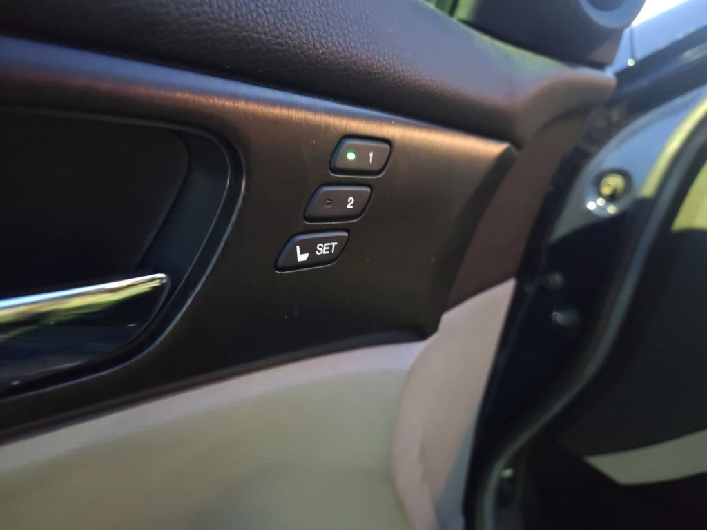 Used 2013 Honda Accord EX-L image 7