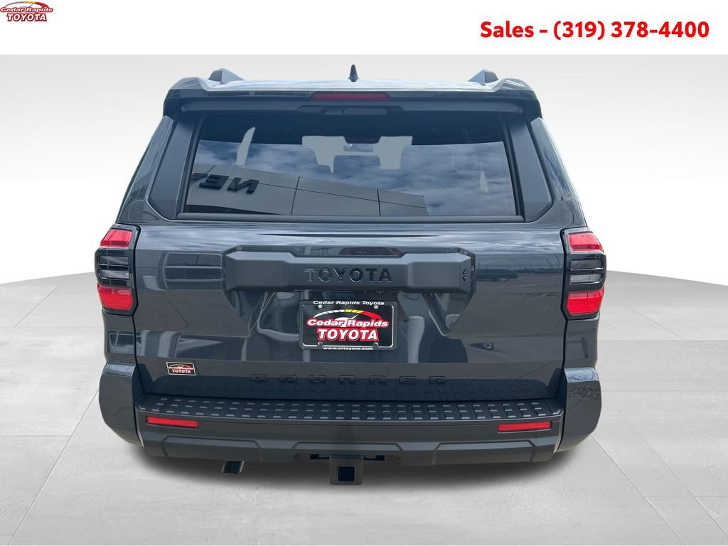 New 2026 Toyota 4Runner SR5 AWD/4WD image 4