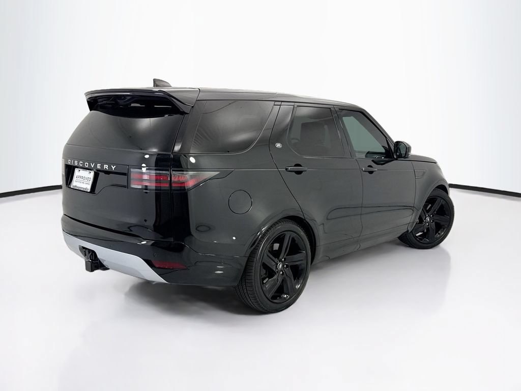 Used 2024 Land Rover Discovery Metropolitan Edition AWD/4WD image 5