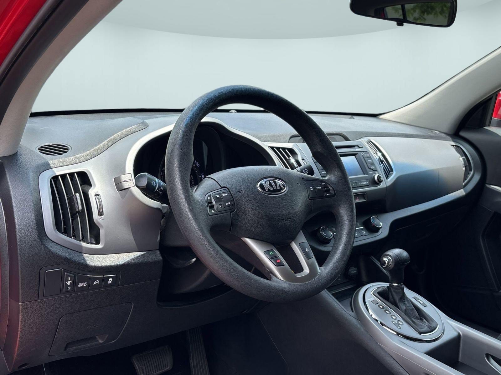 Used 2015 Kia Sportage LX AWD/4WD image 4