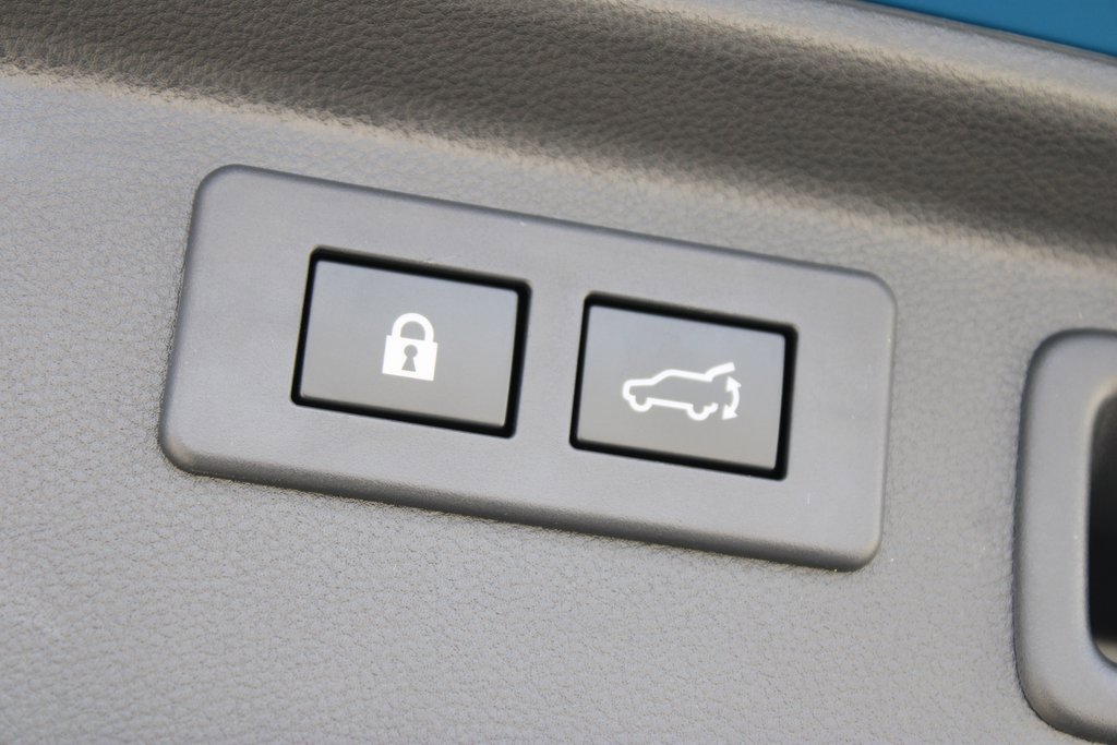 Certified 2025 Subaru Forester Wilderness image 32