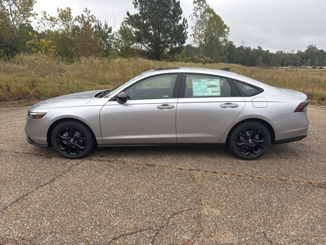 New 2025 Honda Accord SE image 5