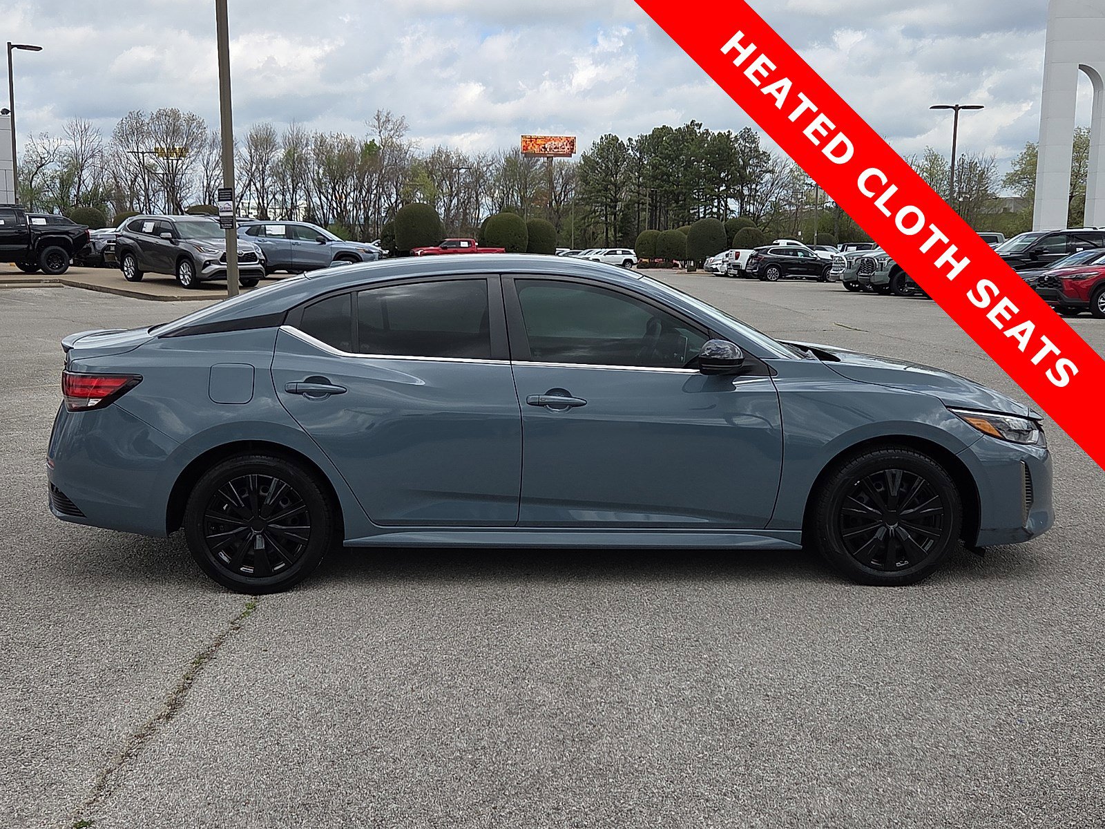 Used 2024 Nissan Sentra SR FWD image 6