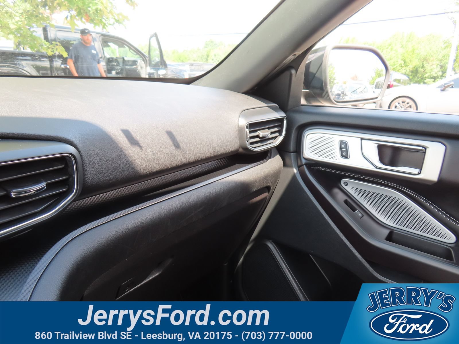 Certified 2020 Ford Explorer ST w/ Premium Technology Package AWD/4WD image 24
