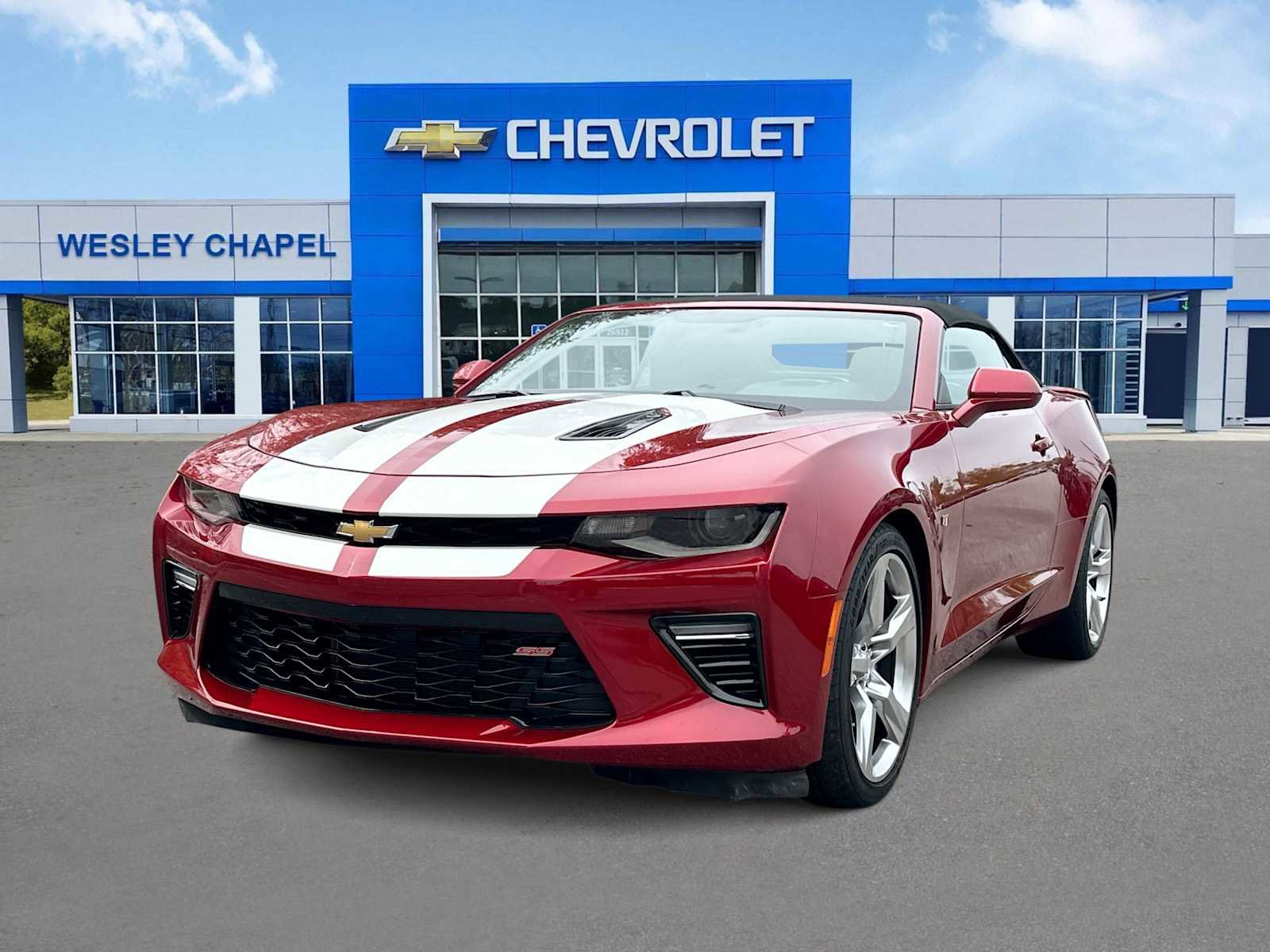 Used 2018 Chevrolet Camaro SS RWD image 1