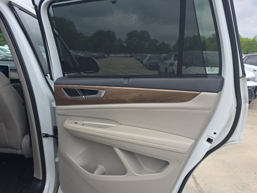 Used 2024 Volkswagen Atlas SE FWD image 21
