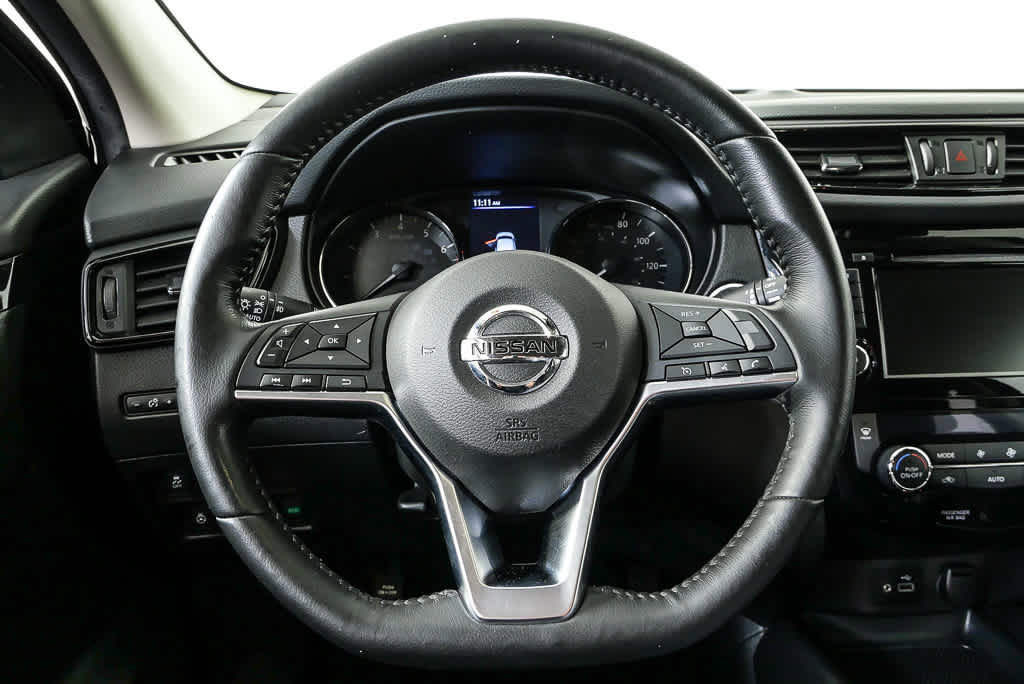 Used 2019 Nissan Rogue Sport SV w/ All-Weather Package FWD image 11