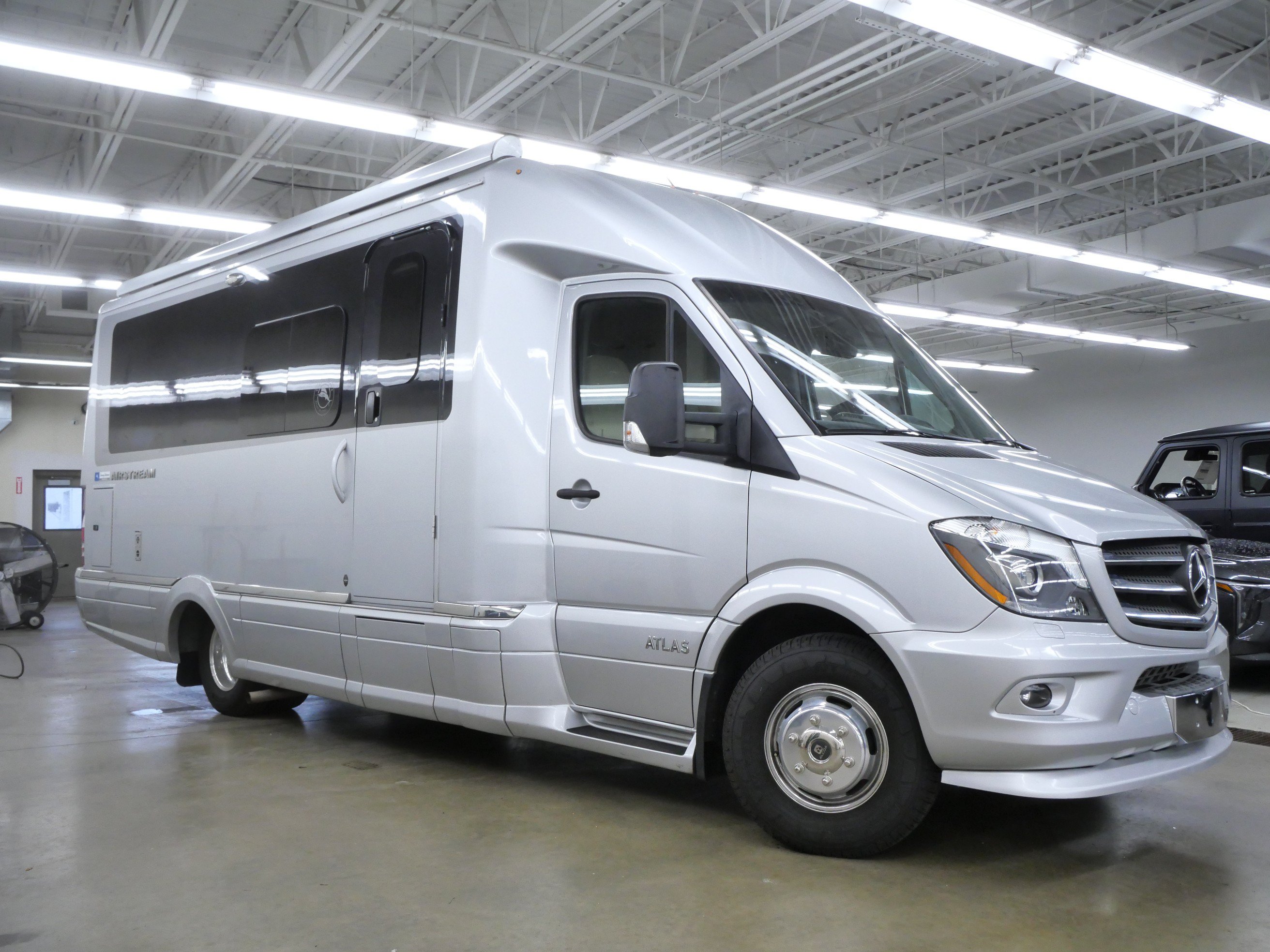 Used 2018 Mercedes-Benz Sprinter 3500 image 7