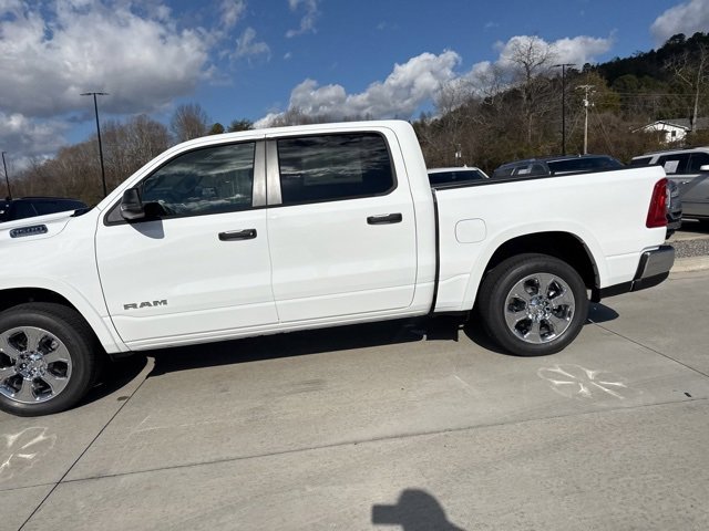 New 2026 RAM 1500 4x4 Crew Cab image 9