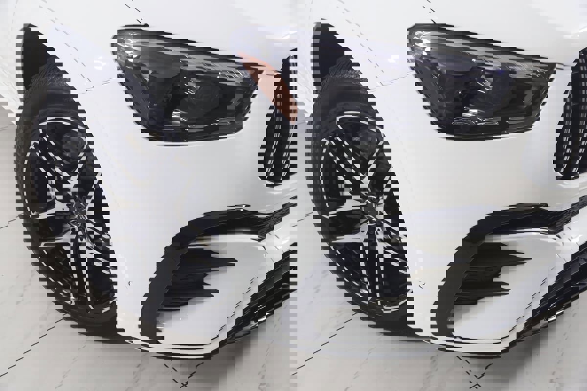 Used 2024 Mercedes-Benz GLE 53 AMG 4MATIC Coupe image 21