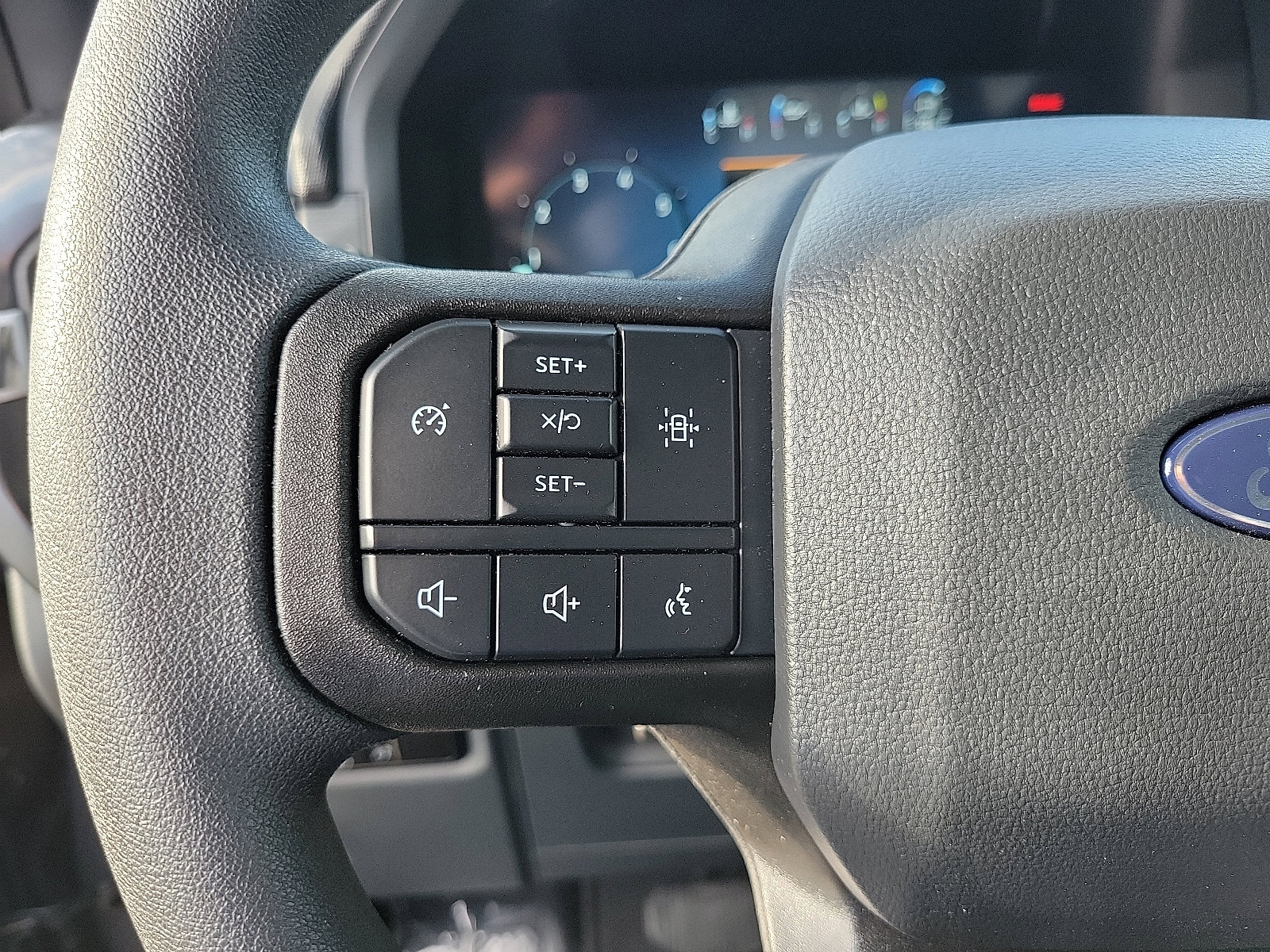 Used 2025 Ford F150 STX w/ Equipment Group 200A RWD image 6