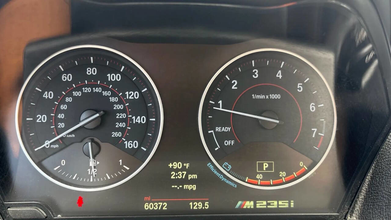 Used 2016 BMW M235i Convertible image 9