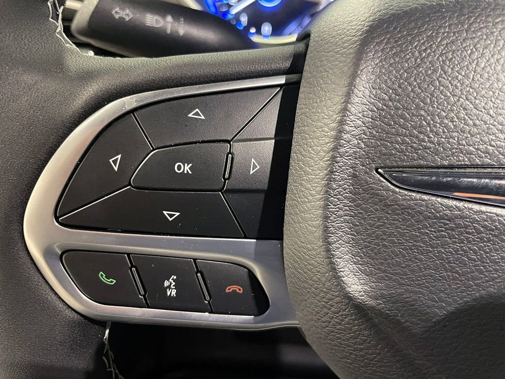 Used 2026 Chrysler Voyager LX image 24