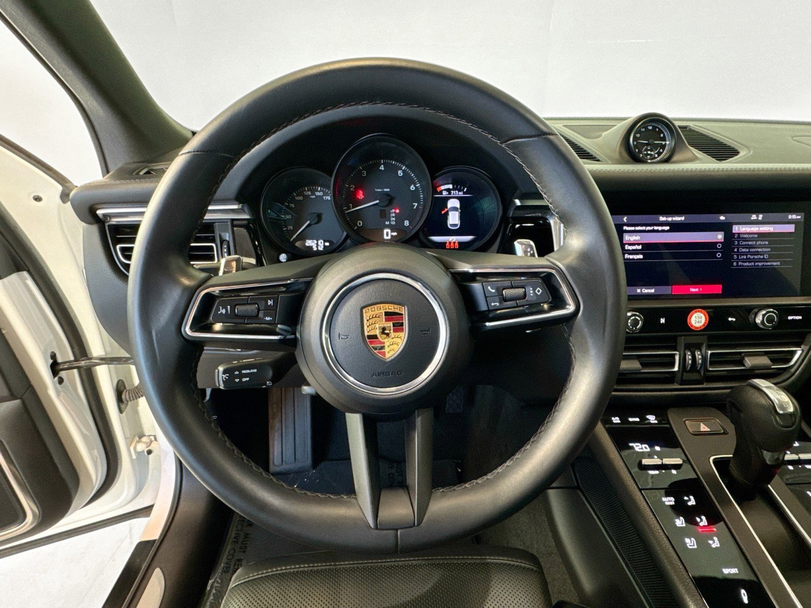 Certified 2022 Porsche Macan image 14