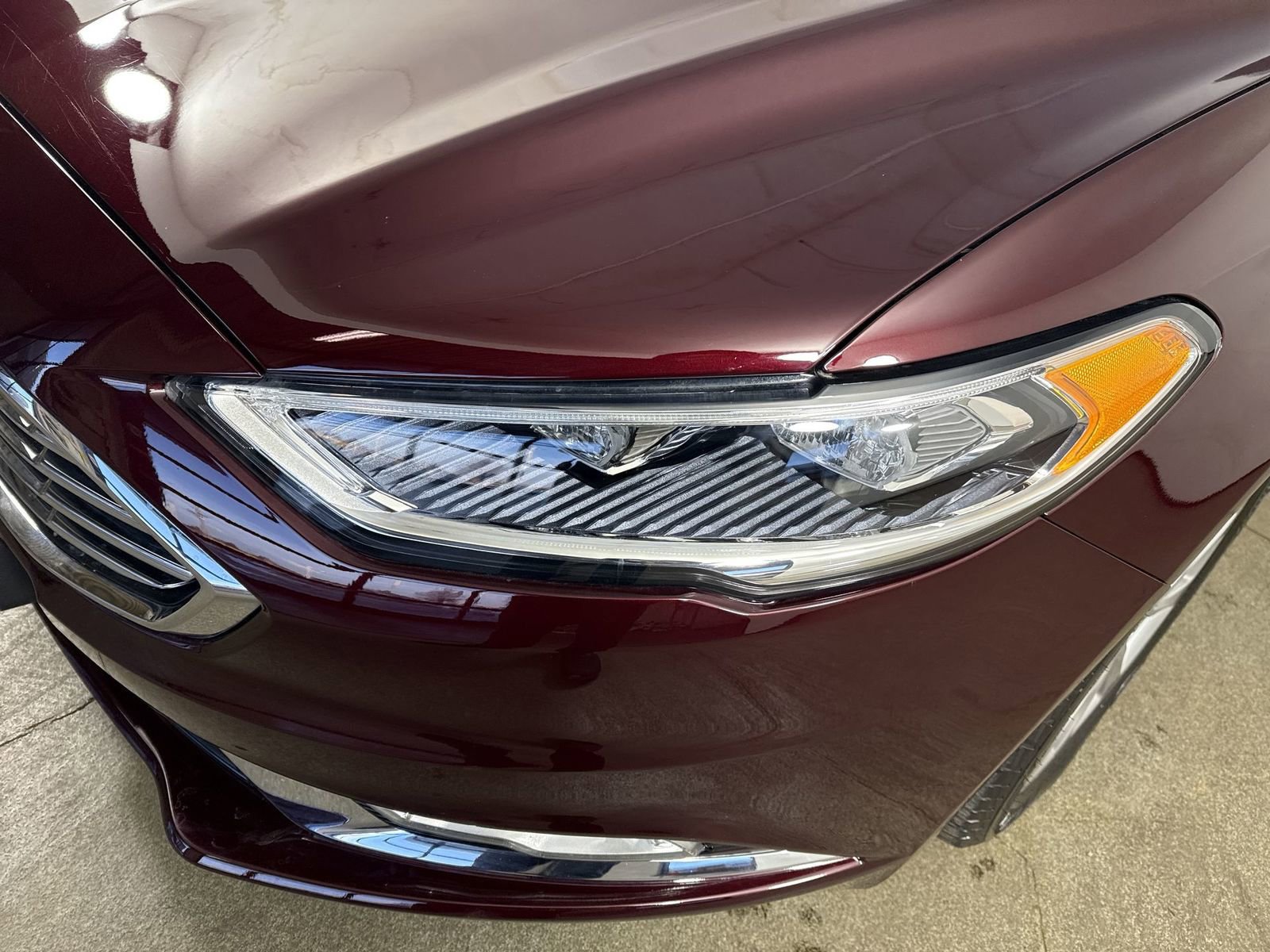 Used 2017 Ford Fusion SE w/ Fusion SE Technology Package image 30