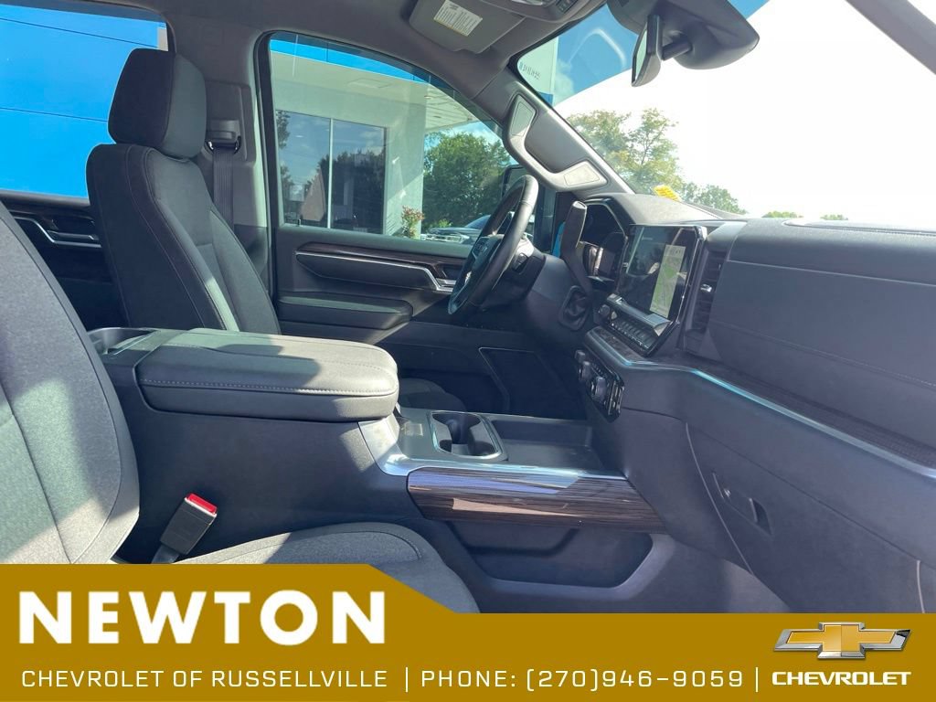 Used 2026 Chevrolet Silverado 2500 LT w/ Trail Boss Package AWD/4WD image 9