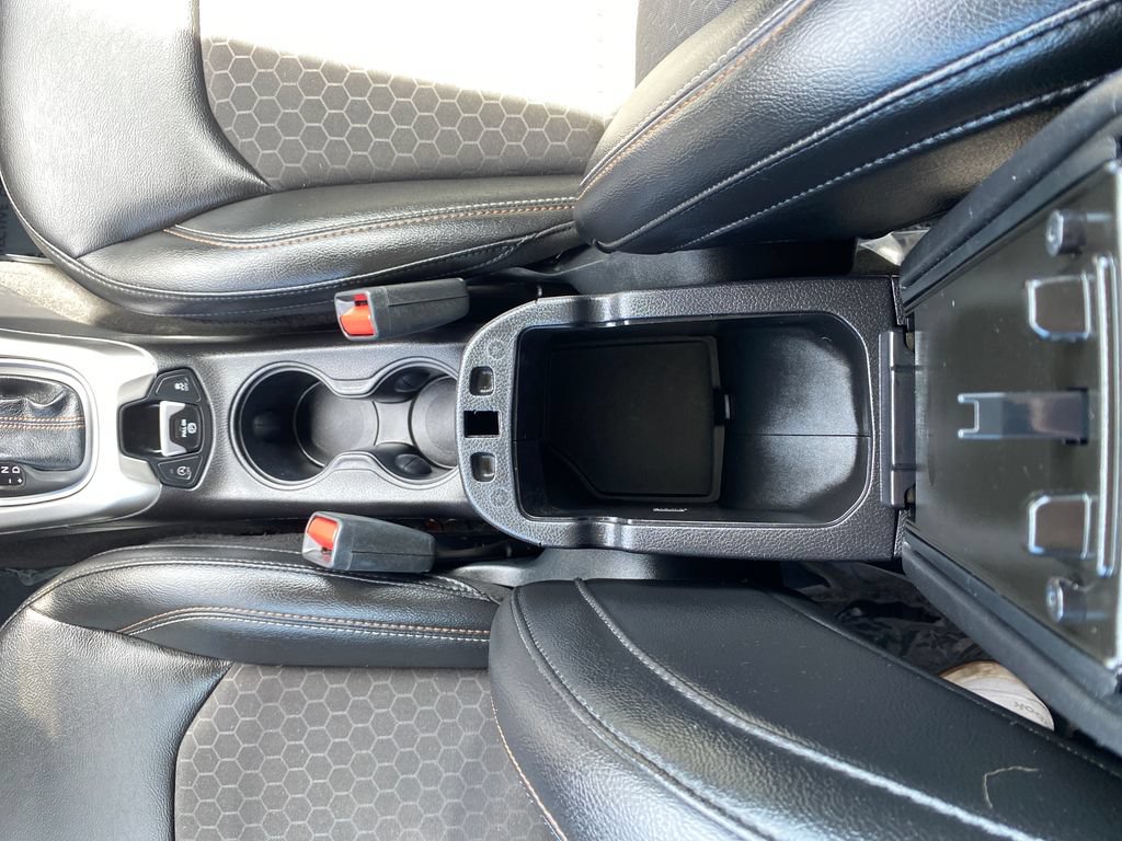 Used 2019 Jeep Compass Latitude w/ Cold Weather Group AWD/4WD image 24