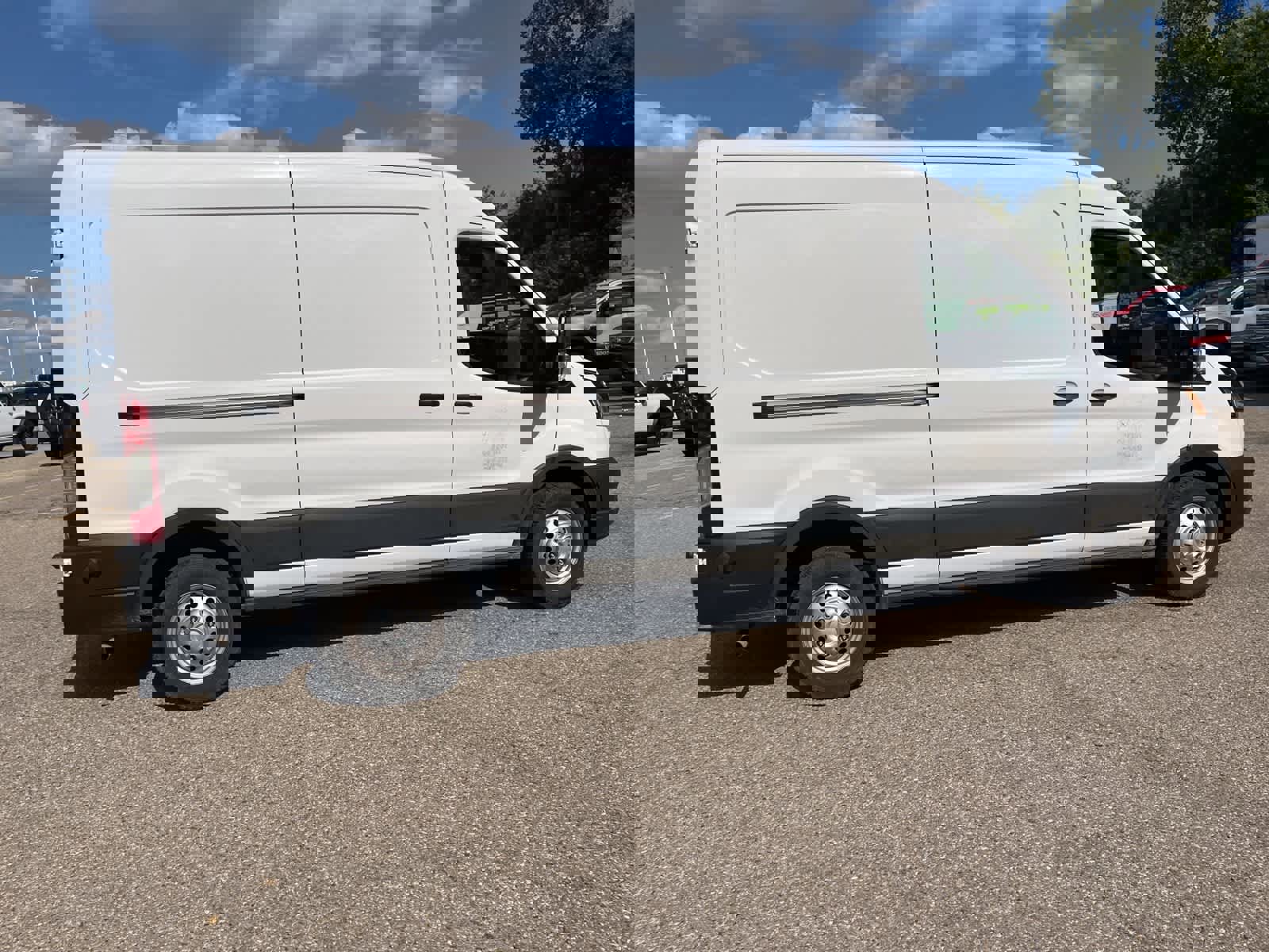 Used 2024 Ford Transit 250 148 Medium Roof Extended AWD image 13