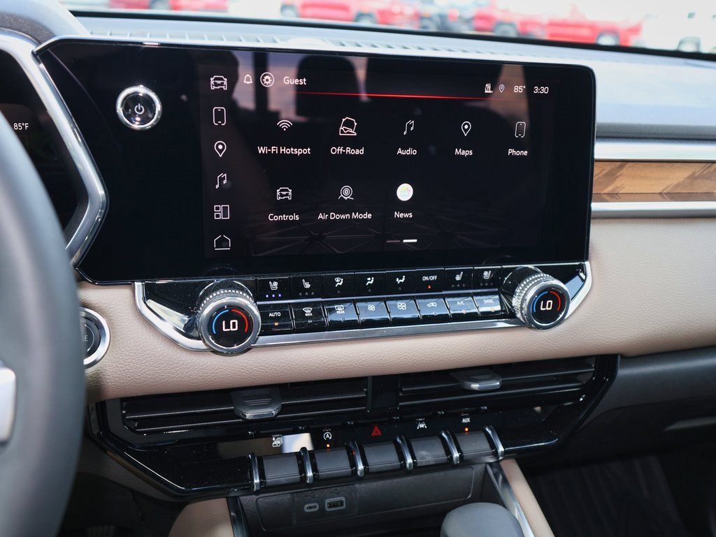 New 2026 GMC Canyon Denali w/ LPO, Denali Black Edition image 18