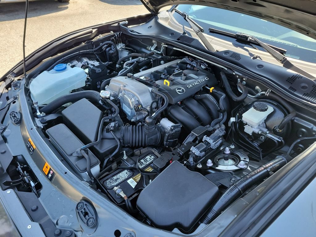 Used 2021 MAZDA MX-5 Miata RF Grand Touring RWD image 7