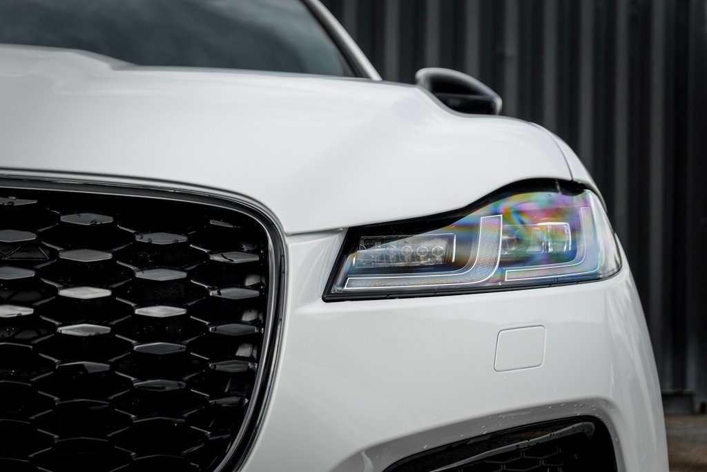 New 2026 Jaguar F-PACE R-Dynamic S image 6