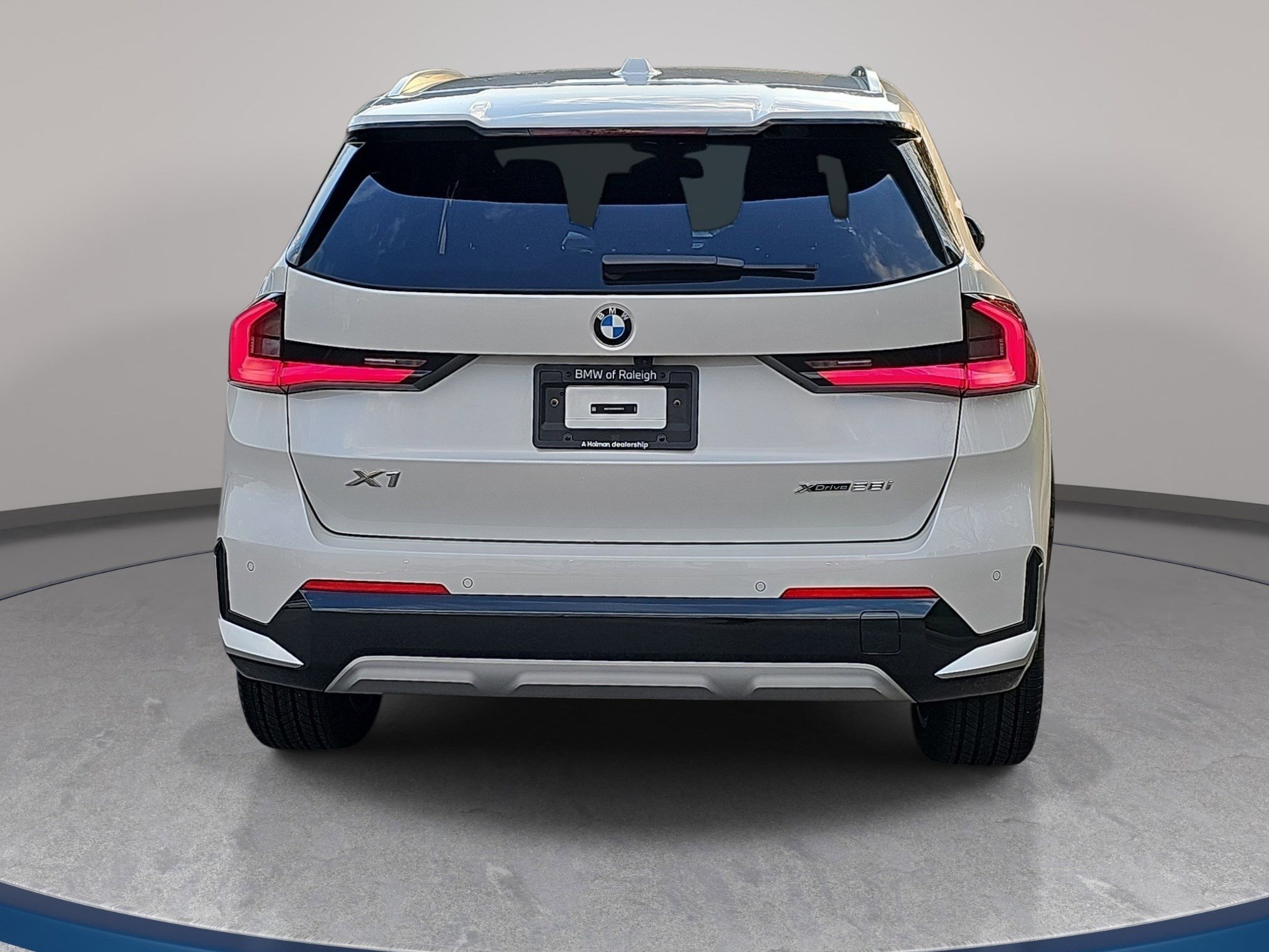 Certified 2025 BMW X1 xDrive28i w/ Technology Package image 7