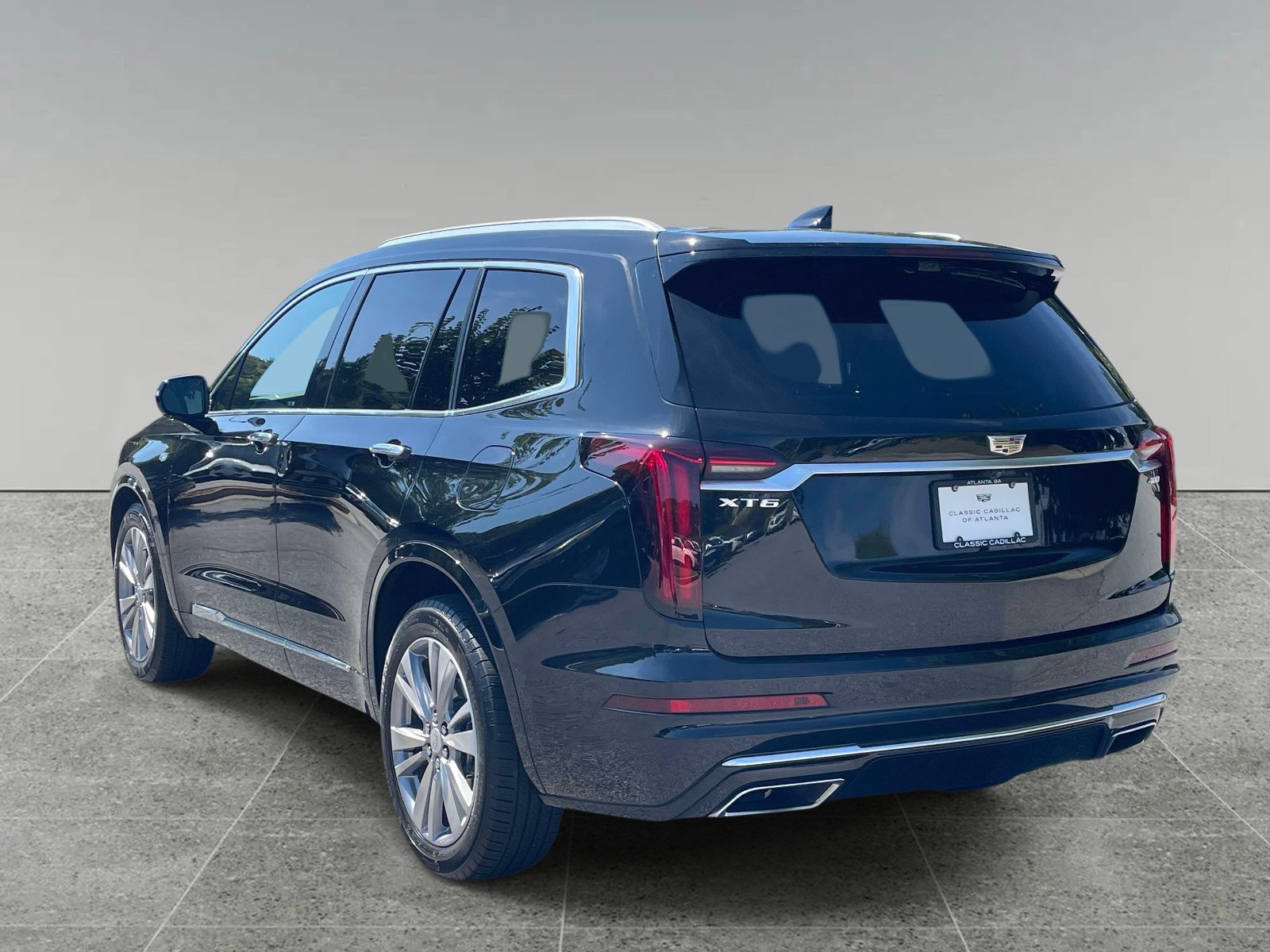 Used 2024 Cadillac XT6 Premium Luxury w/ Technology Package FWD image 4