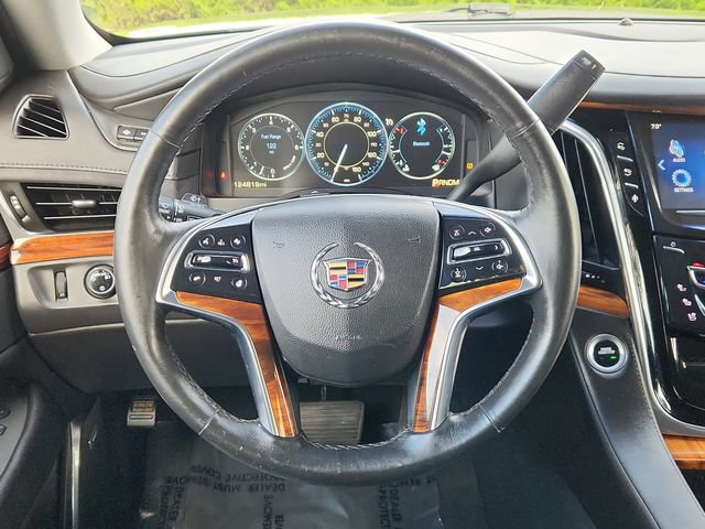Used 2015 Cadillac Escalade Luxury AWD/4WD image 39