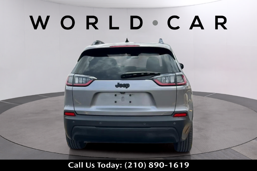 Used 2021 Jeep Cherokee Latitude Plus FWD image 4