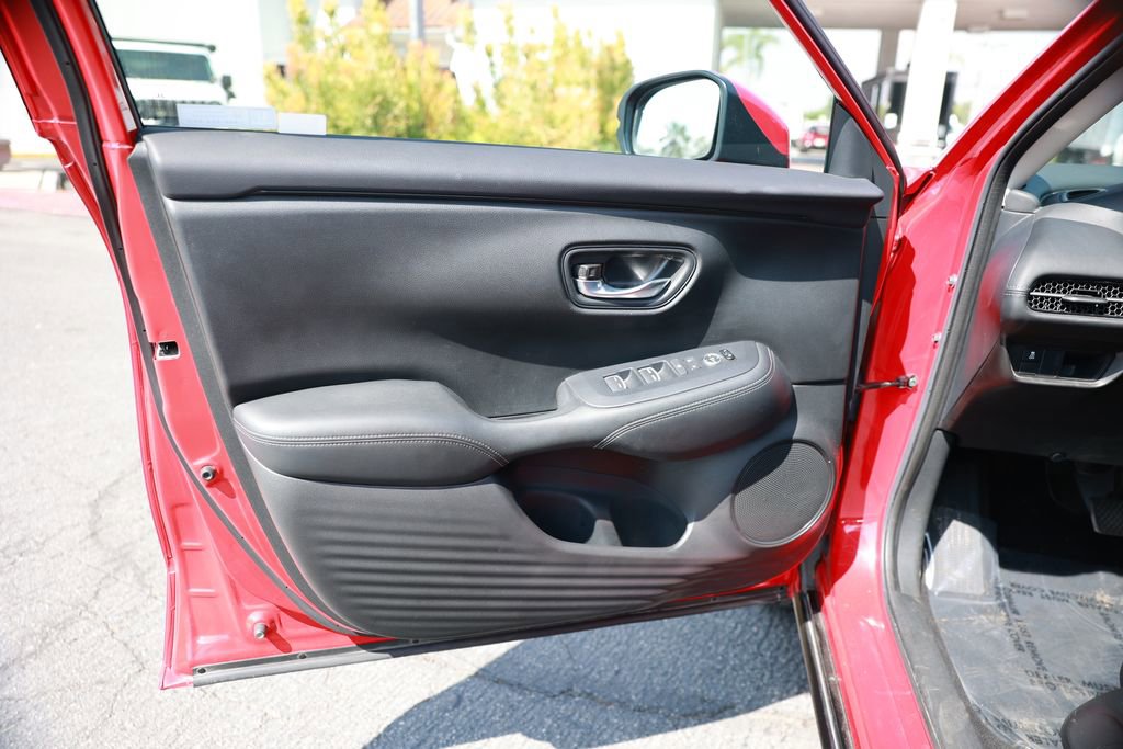 Used 2023 Honda HR-V EX-L image 16