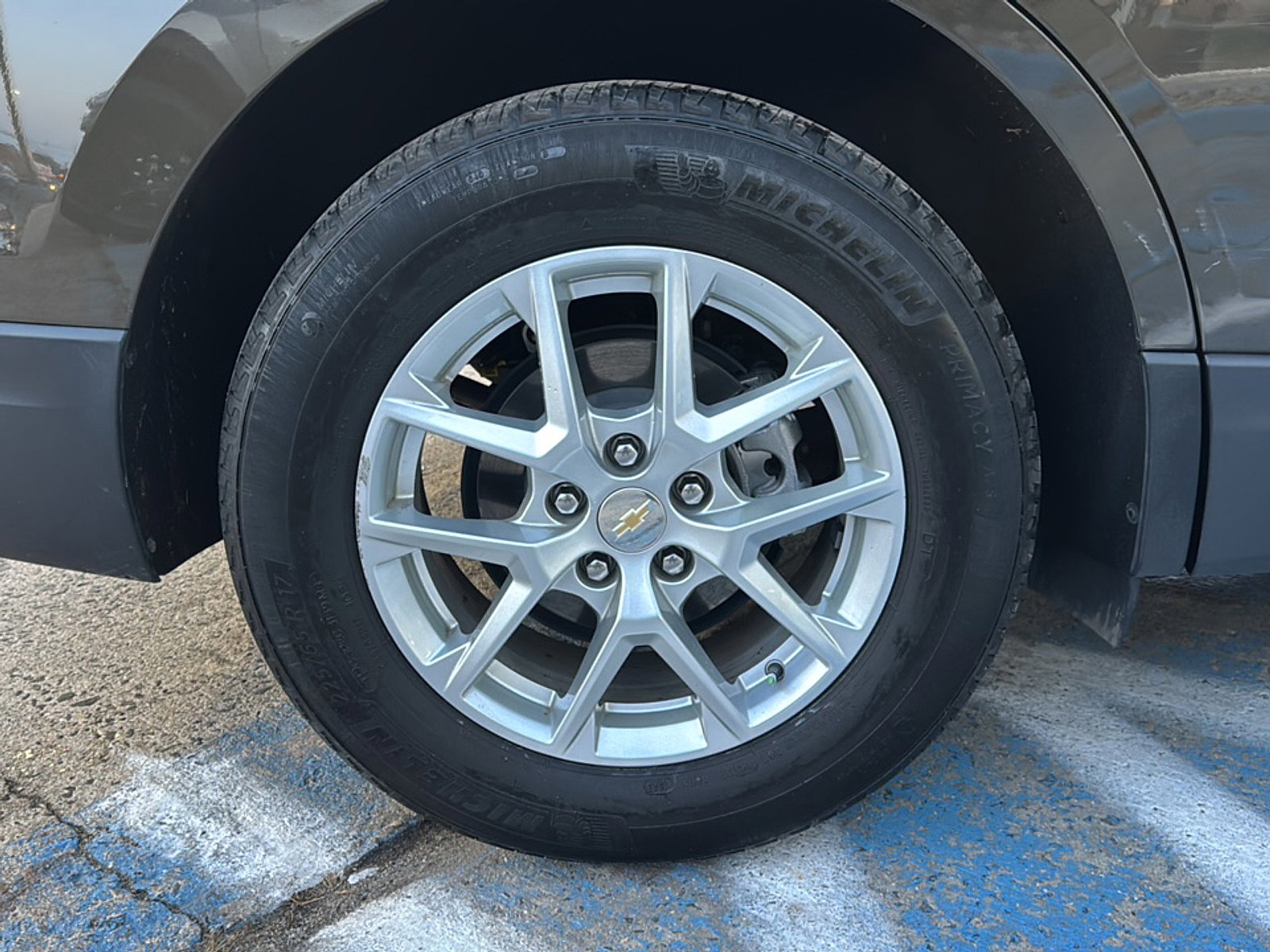 Used 2023 Chevrolet Equinox LT image 42