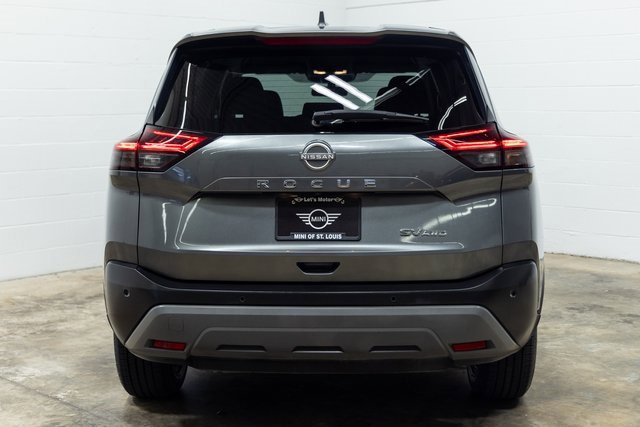 Used 2023 Nissan Rogue SV image 9