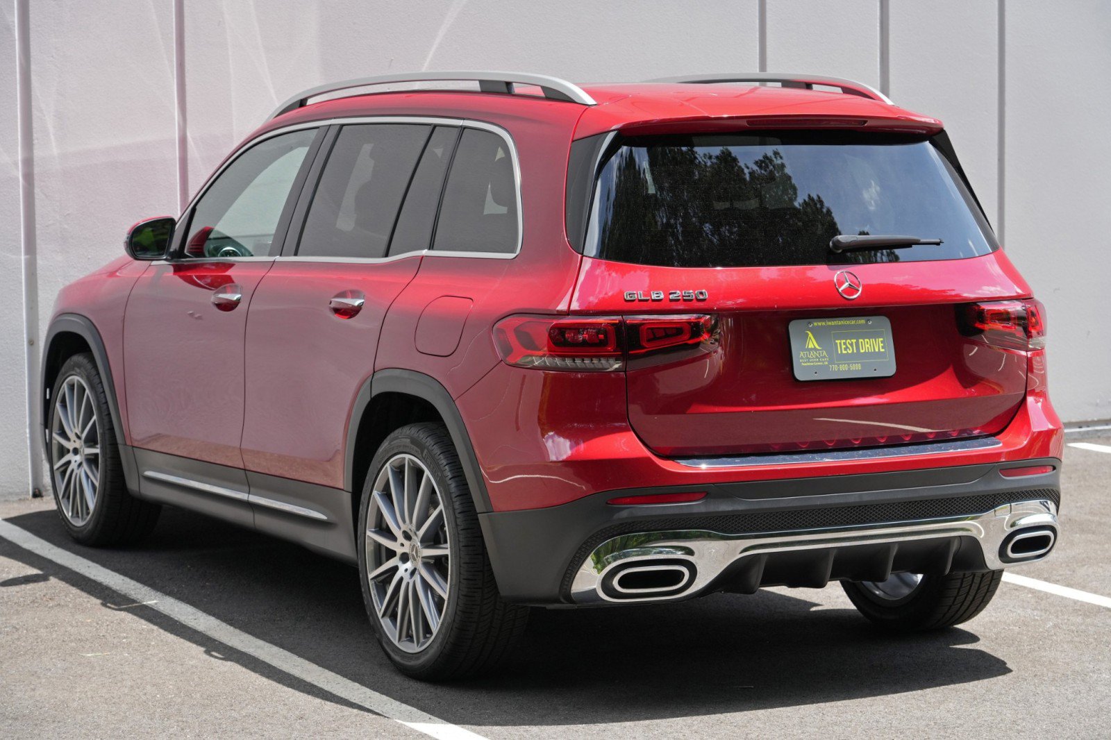 Used 2022 Mercedes-Benz GLB 250 w/ AMG Line image 54