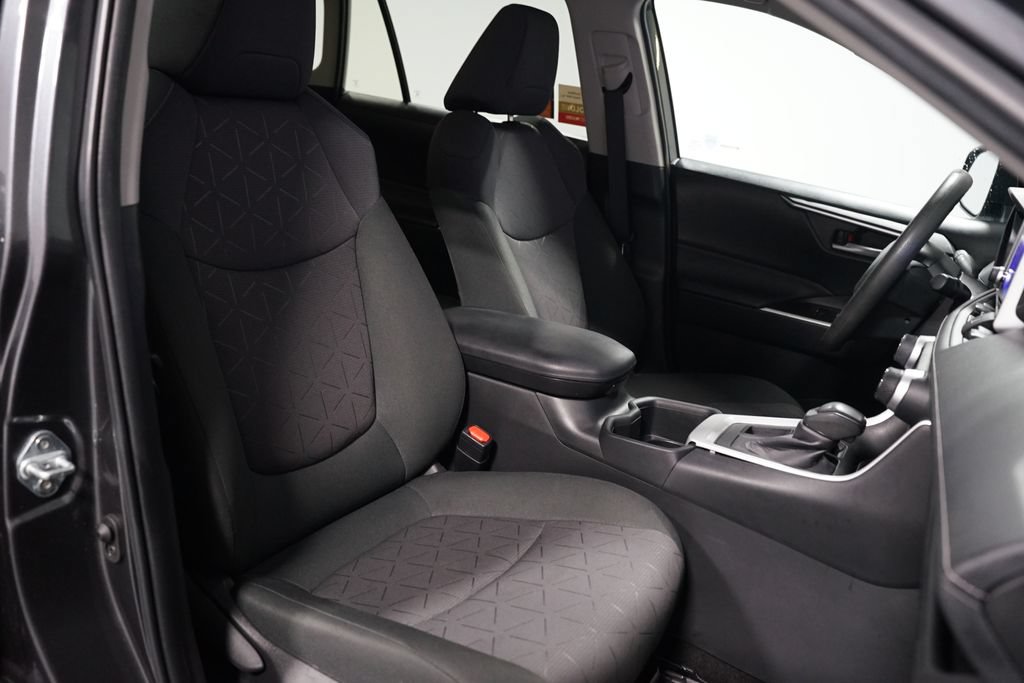 Used 2023 Toyota RAV4 XLE FWD image 28