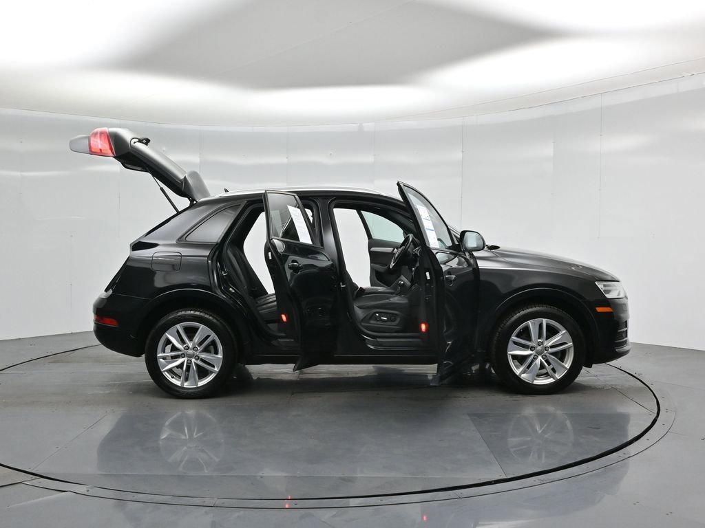 Used 2017 Audi Q3 2.0T Premium w/ Convenience Package image 5