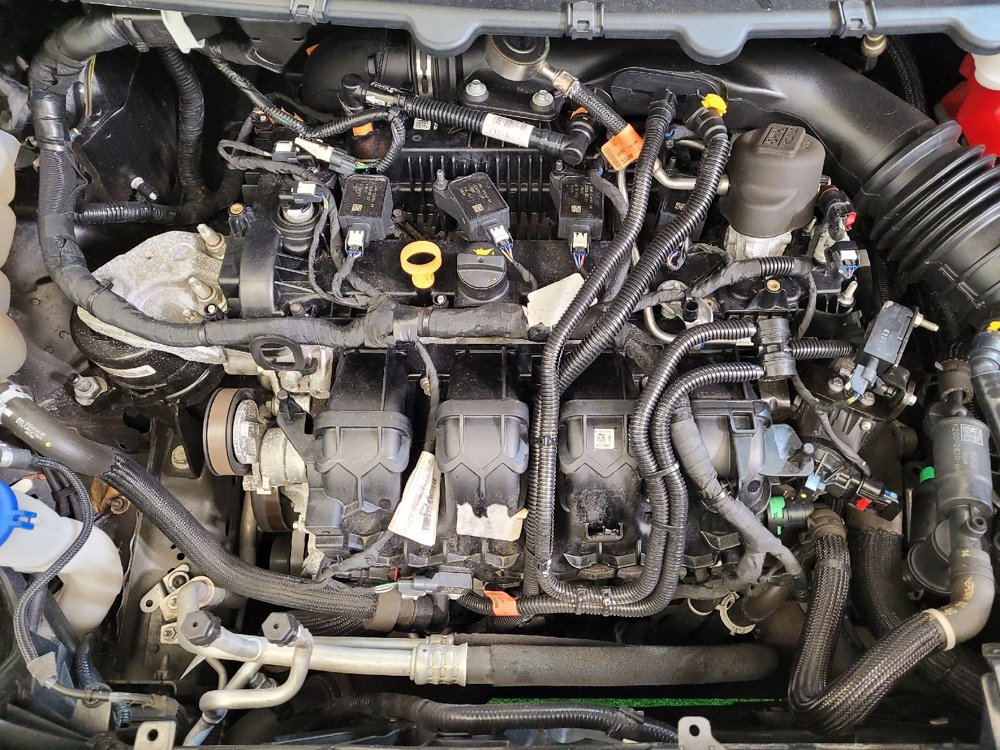 Used 2020 Ford Edge SE image 30