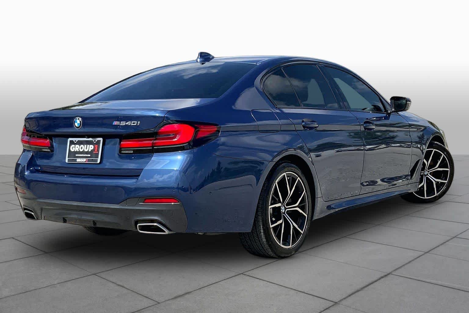 Used 2023 BMW 540i w/ M Sport Package RWD image 13