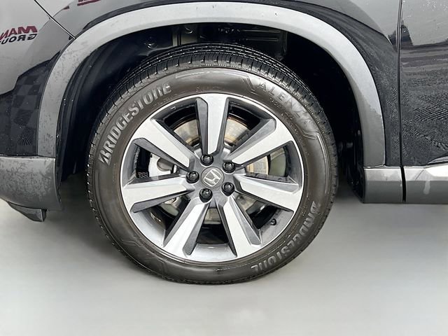 Used 2024 Honda Pilot Touring image 10