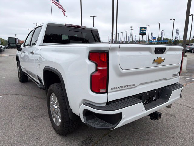 Used 2024 Chevrolet Silverado 2500 High Country AWD/4WD image 5