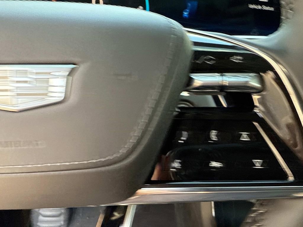New 2025 Cadillac Lyriq Sport w/ Nappa Leather Package image 30