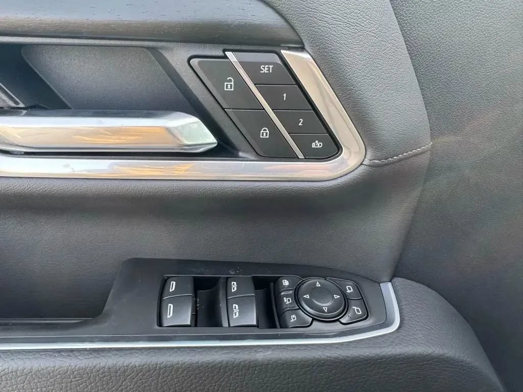 New 2026 GMC Sierra 2500 Denali w/ Technology Package AWD/4WD image 15